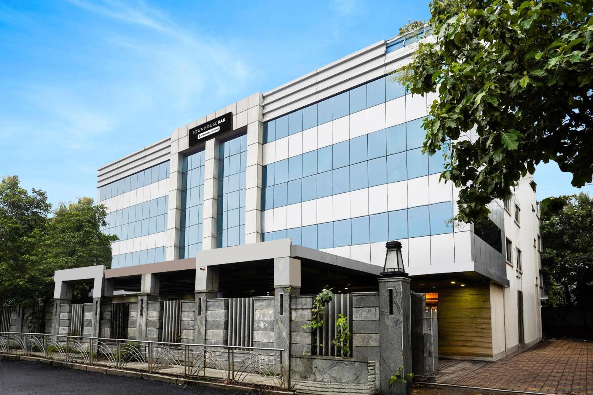 Super Townhouse Oak Alandur Near Chennai Airport Formerly Vijay Park エクステリア 写真