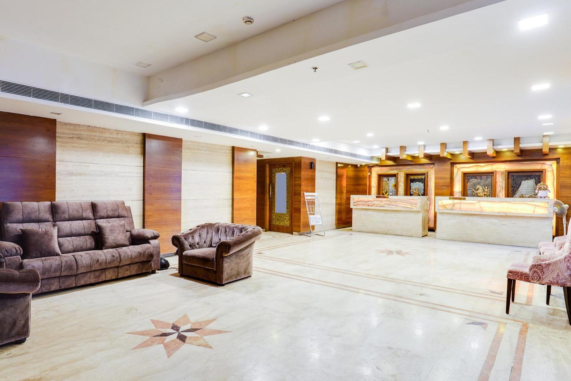 Super Townhouse Oak Alandur Near Chennai Airport Formerly Vijay Park エクステリア 写真