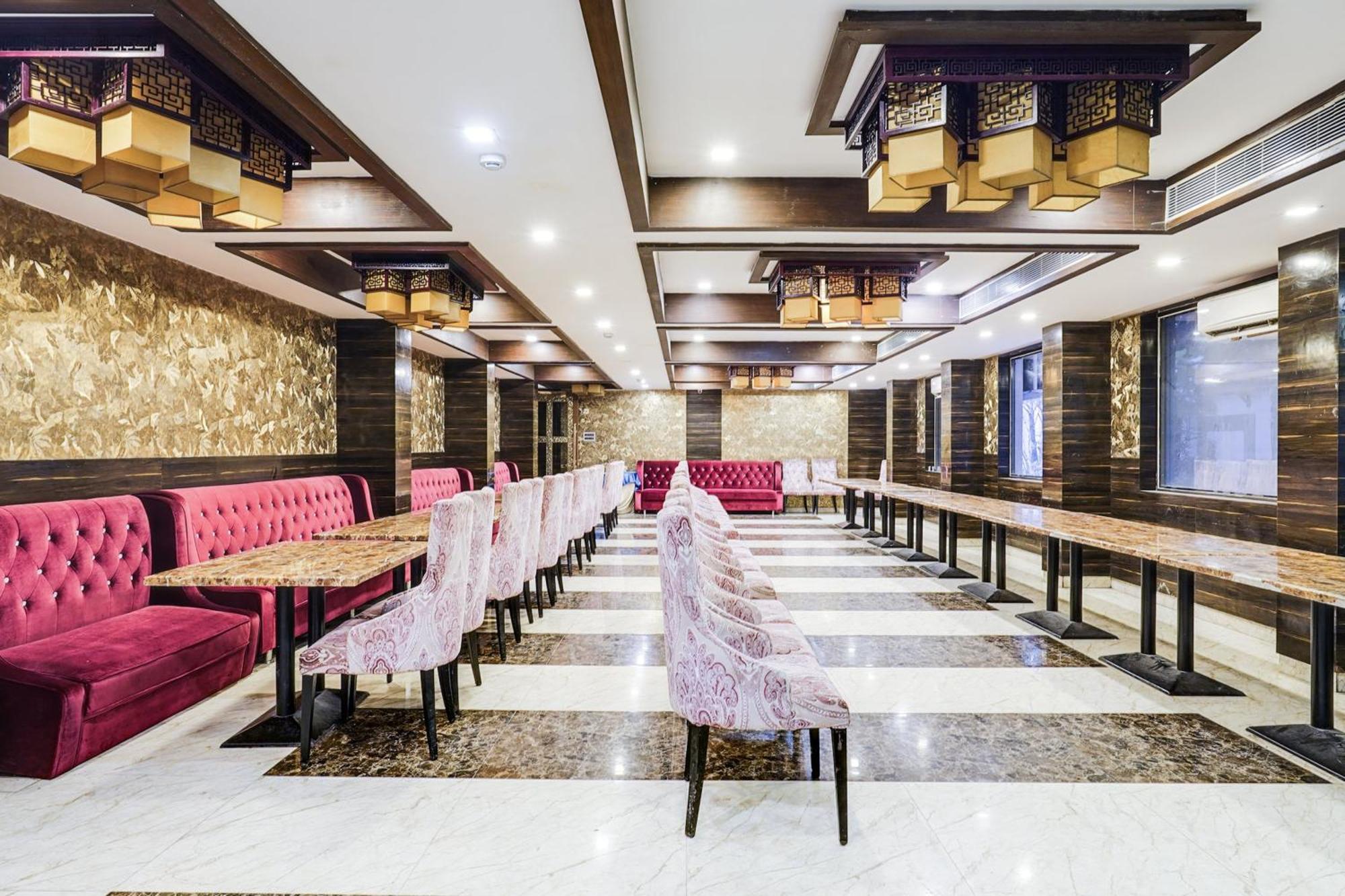 Super Townhouse Oak Alandur Near Chennai Airport Formerly Vijay Park エクステリア 写真